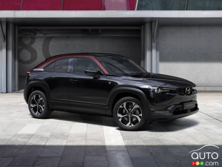 Mazda présente son MX-30 hybride rechargeable à moteur rotatif